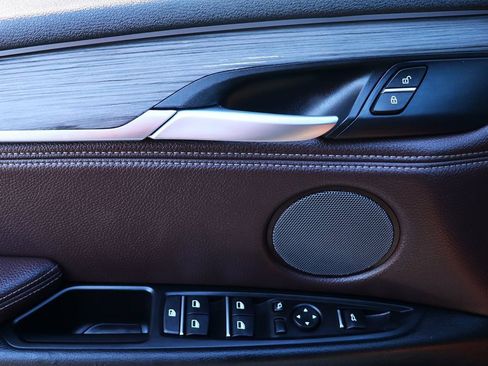 Used 2017 BMW X5 xDrive40e image 45