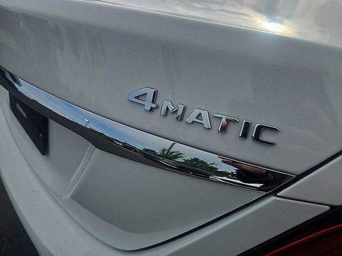 Used 2021 Mercedes-Benz C 300 4MATIC Sedan image 9