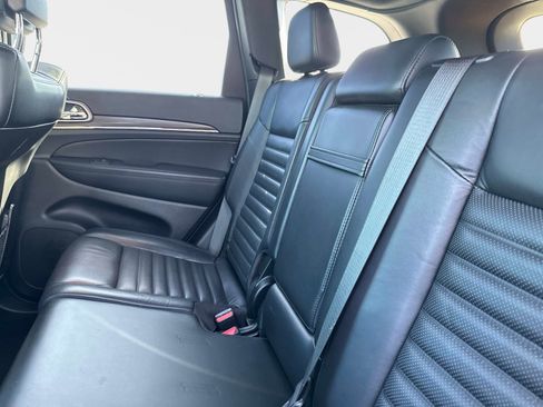 Used 2020 Jeep Grand Cherokee Limited X image 12