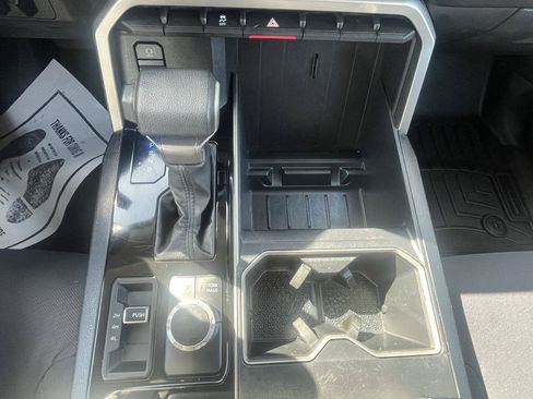 Used 2022 Toyota Tundra SR5 AWD/4WD image 46