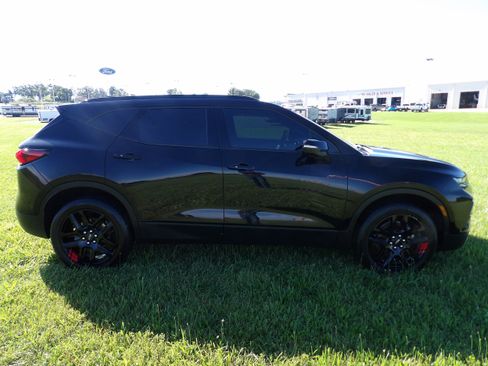 Used 2021 Chevrolet Blazer LT w/ Redline Edition FWD image 5