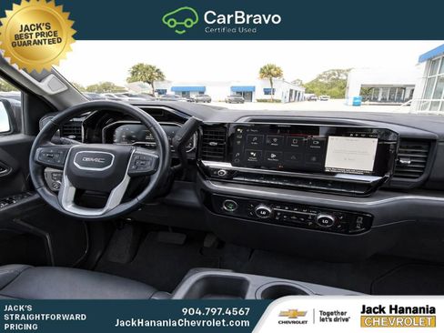 Used 2022 GMC Sierra 1500 SLT w/ X31 Off-Road Package AWD/4WD image 10