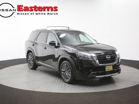 Used 2025 Nissan Pathfinder SL w/ SL Premium Package AWD/4WD image 52