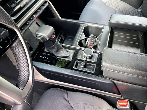 Used 2024 Toyota Tundra SR5 w/ TRD Off-Road Package AWD/4WD image 15