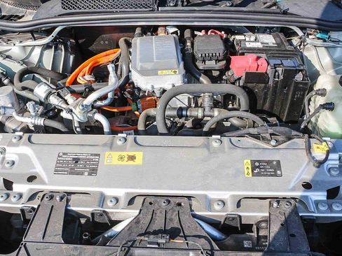 Certified 2023 BMW iX xDrive50 w/ Convenience Package image 24