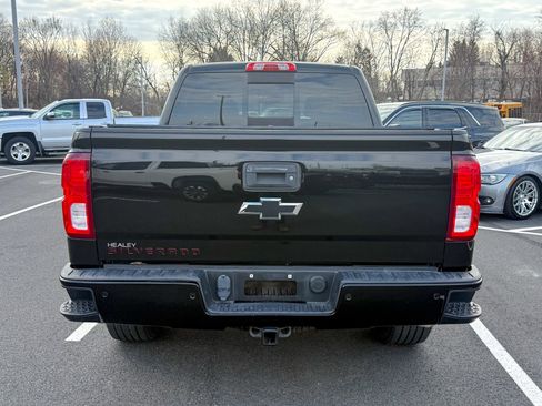 Used 2017 Chevrolet Silverado 1500 LTZ Z71 w/ Redline Edition image 6