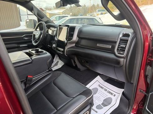 Used 2025 RAM 1500 Laramie image 16
