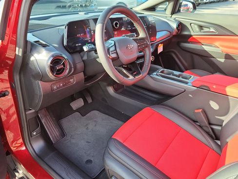 New 2025 Chevrolet Equinox EV RS image 10