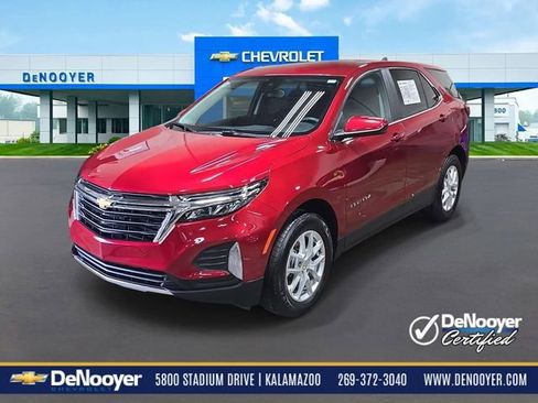 Used 2024 Chevrolet Equinox LT w/ LPO, Floor Liner Package AWD/4WD image 1