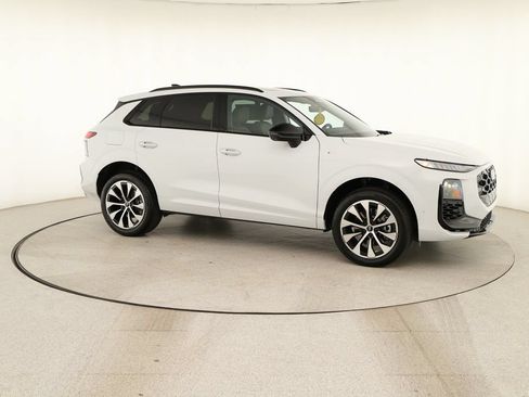 New 2026 Audi Q3 quattro 2.0T AWD/4WD image 8