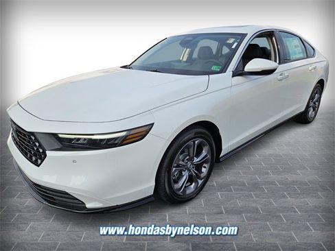 New 2025 Honda Accord EX-L image 3