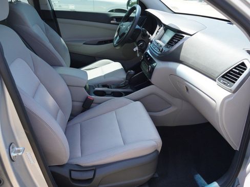 Used 2018 Hyundai Tucson SEL AWD/4WD image 12