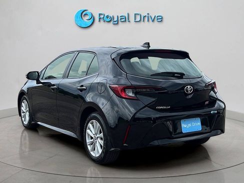 Used 2024 Toyota Corolla SE FWD image 4