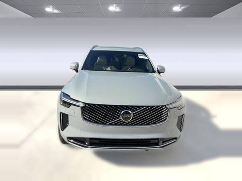 New 2026 Volvo XC90 B6 Plus w/ Protection Package Premier image 6