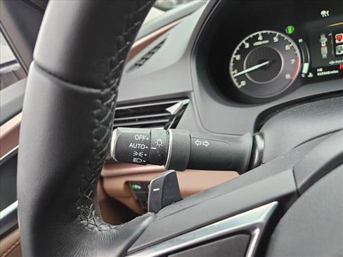 Used 2025 Acura RDX SH-AWD w/ Technology Package image 15