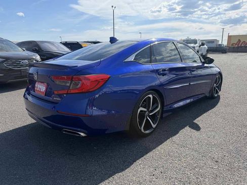 Used 2018 Honda Accord Sport image 6