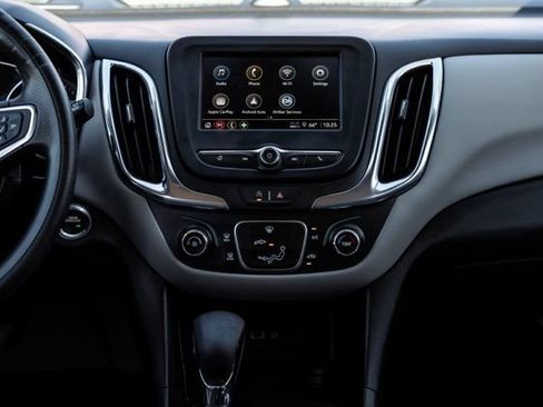 Used 2023 Chevrolet Equinox LT image 19