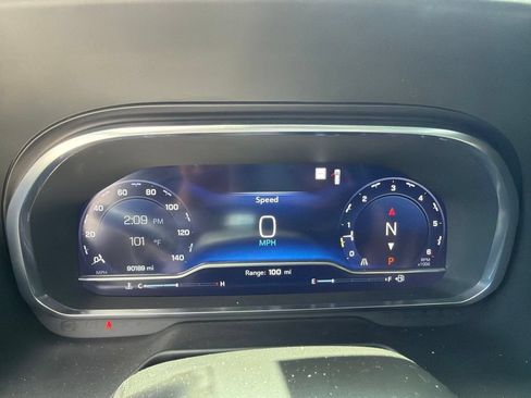 Used 2022 Chevrolet Tahoe RST w/ Luxury Package RWD image 26