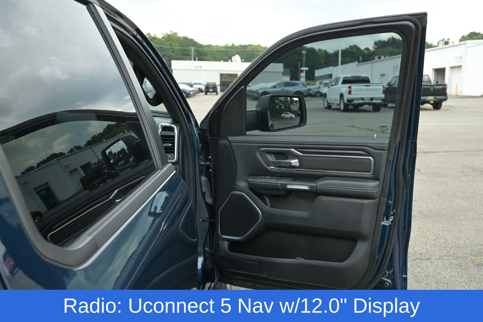 Used 2023 RAM 1500 Laramie AWD/4WD image 35