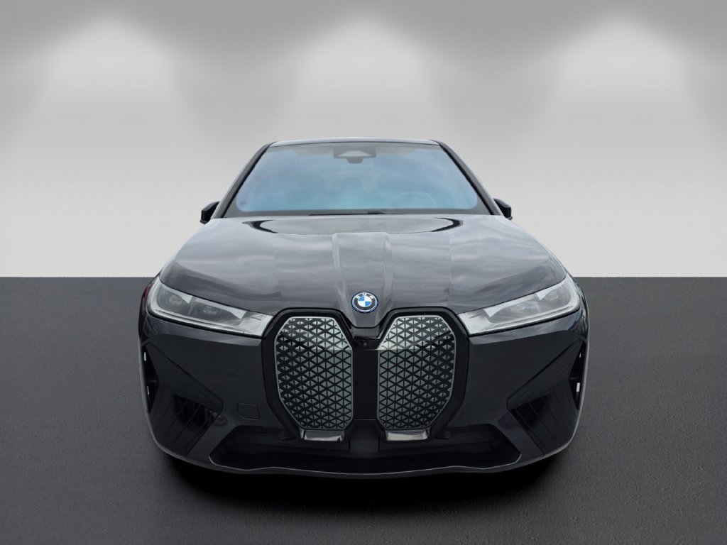 Certified 2024 BMW iX xDrive50 w/ Premium Package AWD/4WD image 2