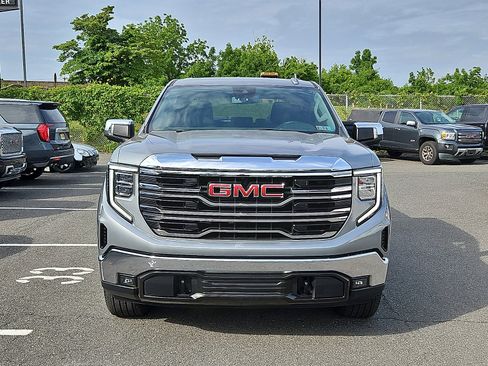 Used 2023 GMC Sierra 1500 SLT w/ SLT Premium Package AWD/4WD image 2