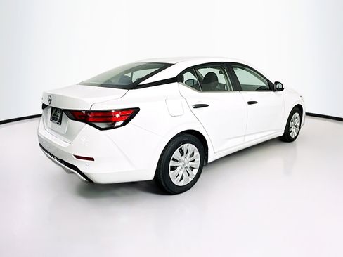 Used 2025 Nissan Sentra S image 9