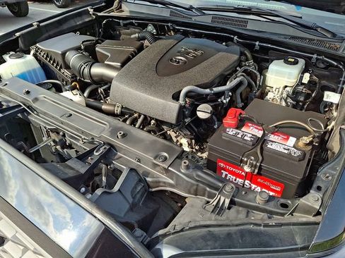 Certified 2022 Toyota Tacoma TRD Off-Road w/ Technology Package AWD/4WD image 27
