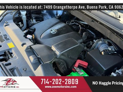 Used 2018 Toyota Highlander XLE w/ Carpet Mat Package (TMS) image 47