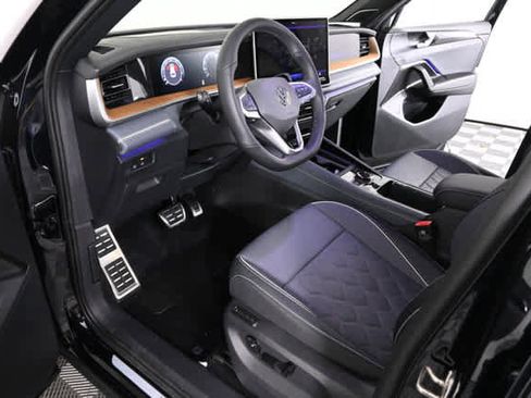 New 2026 Volkswagen Tiguan SEL R-Line image 20