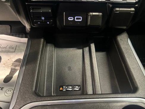 Certified 2021 Chevrolet Silverado 2500 LTZ w/ LTZ Plus Package AWD/4WD image 25
