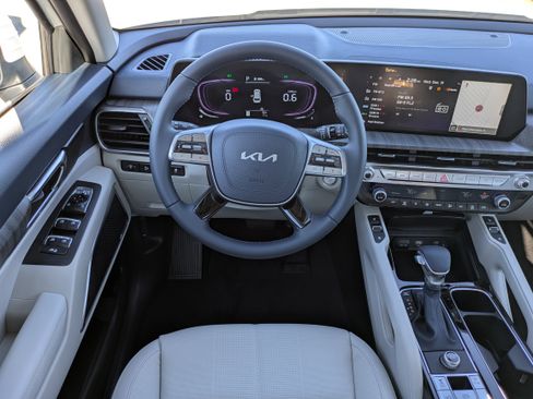 New 2025 Kia Telluride EX image 18