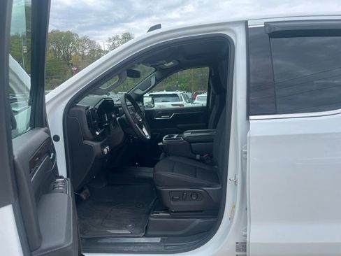 Used 2023 GMC Sierra 1500 SLE AWD/4WD image 19