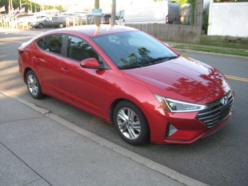 Used 2020 Hyundai Elantra SEL FWD image 3