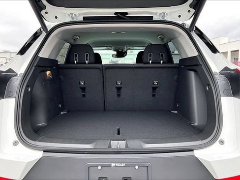 New 2026 Chevrolet TrailBlazer LT w/ Convenience Package FWD image 15