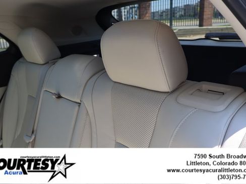 Used 2021 Buick Envision Essence w/ Technology Package I AWD/4WD image 23