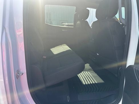 Used 2024 Chevrolet Silverado 1500 Custom AWD/4WD image 17