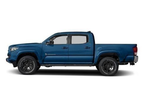 Used 2018 Toyota Tacoma SR5 AWD/4WD image 36