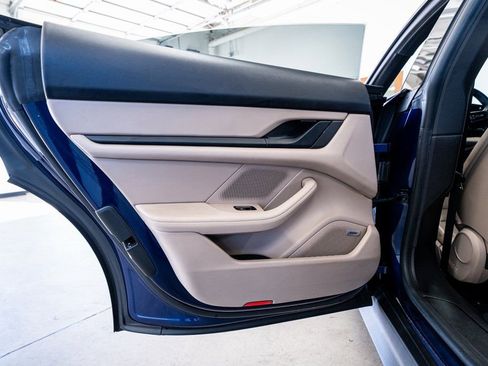 Used 2021 Porsche Taycan image 52