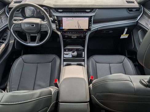 New 2026 Jeep Grand Cherokee L Limited AWD/4WD image 8