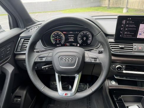 Certified 2025 Audi Q5 e Premium Plus w/ Premium Plus Package AWD/4WD image 10