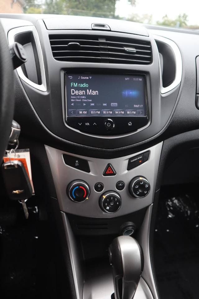 Used 2015 Chevrolet Trax LT AWD/4WD image 21