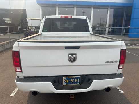 Used 2015 RAM 1500 Express AWD/4WD image 6