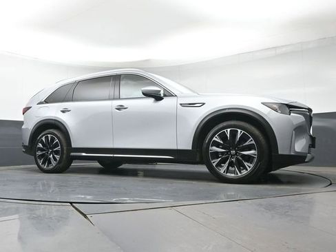 Certified 2024 MAZDA CX-90 Plug-In Hybrid w/ Premium Pkg AWD/4WD image 33