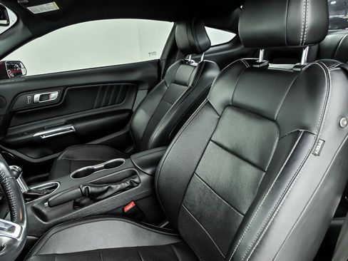 Used 2019 Ford Mustang GT Premium w/ Black Accent Package RWD image 17