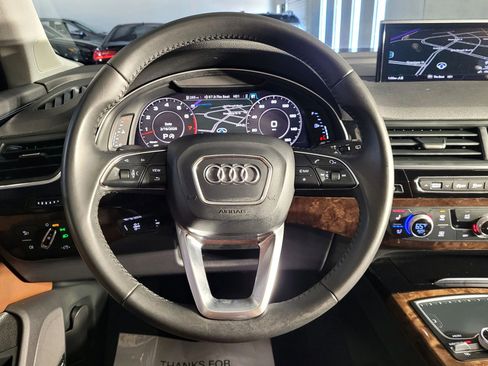 Used 2018 Audi Q7 3.0T Premium Plus w/ Premium Plus Package image 29