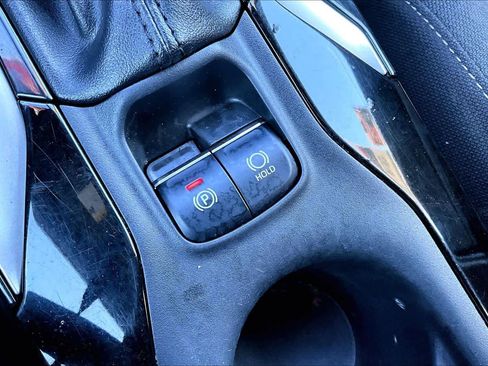 Certified 2022 Toyota Corolla SE image 34