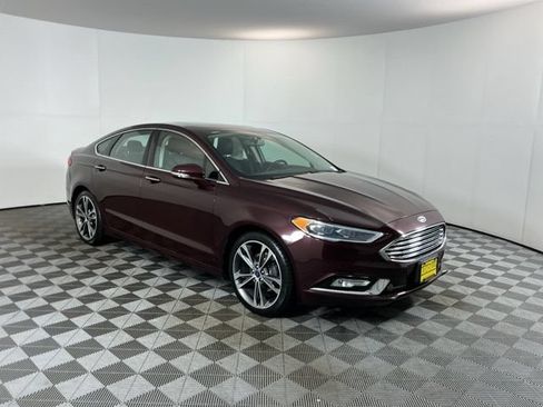 Used 2017 Ford Fusion Titanium AWD/4WD image 3