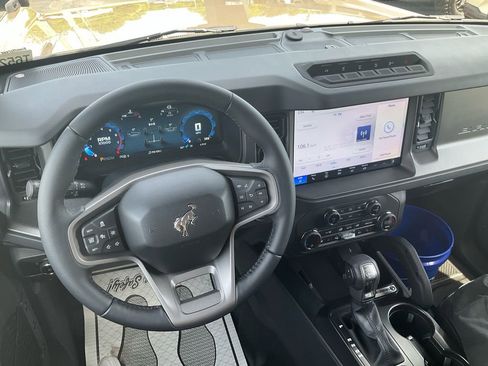 New 2026 Ford Bronco Badlands image 25