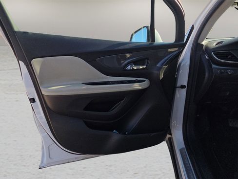 Used 2020 Buick Encore Preferred w/ Safety Package image 28