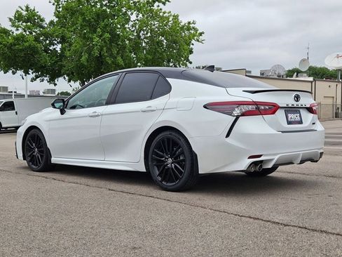 Used 2023 Toyota Camry XSE FWD image 8